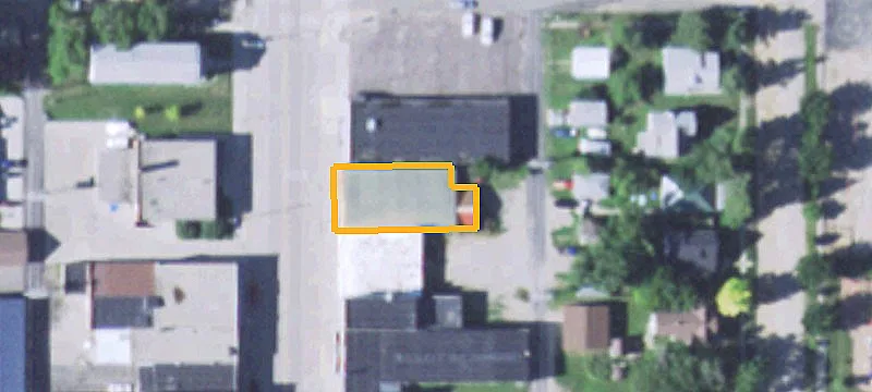 716 Main St