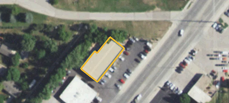 2020 Jackson Blvd