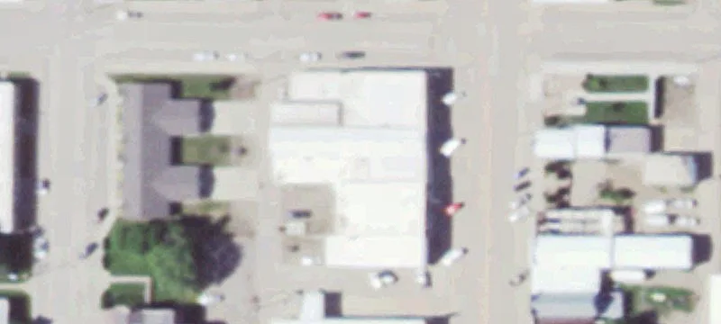 305 Main Ave