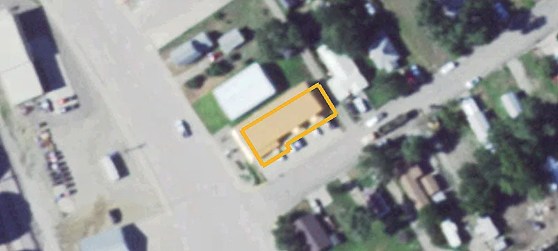 102 6th Ave