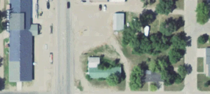 812 Broadway Ave