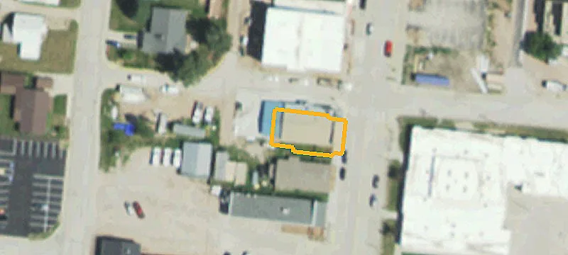 301 Main St