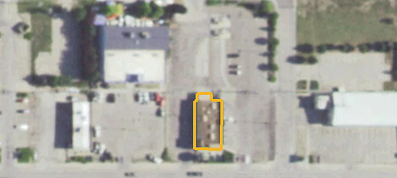 1002 En St