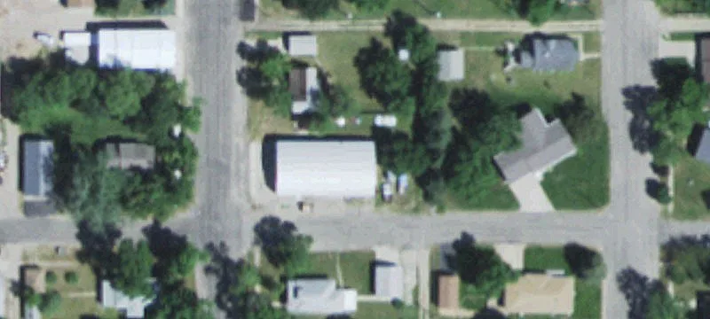 1098 4th Ave