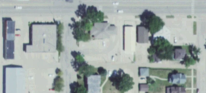 106 7th Ave