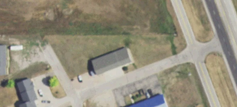 5642 Bob Ln