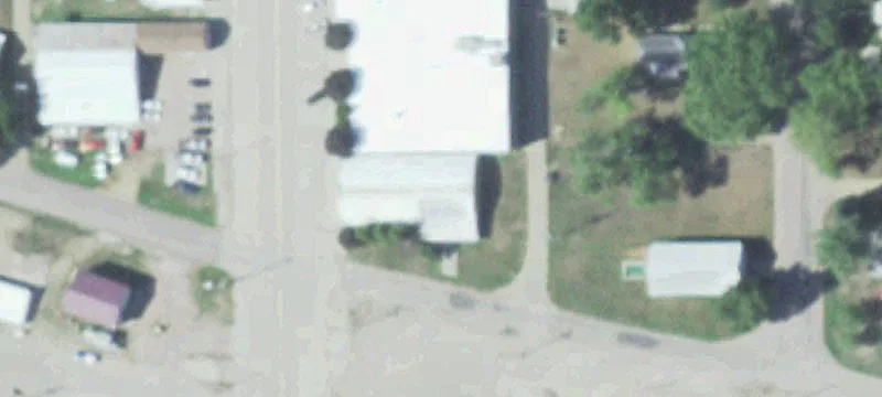700 Broadway St
