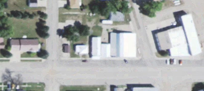706 F Ave