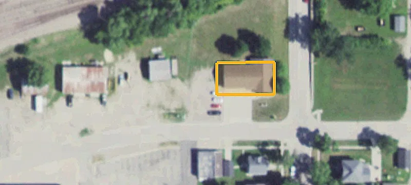303 Railway Ave