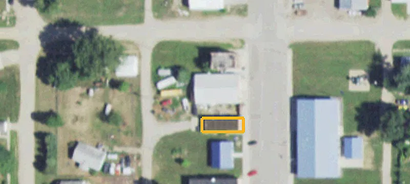 319 2nd Ave