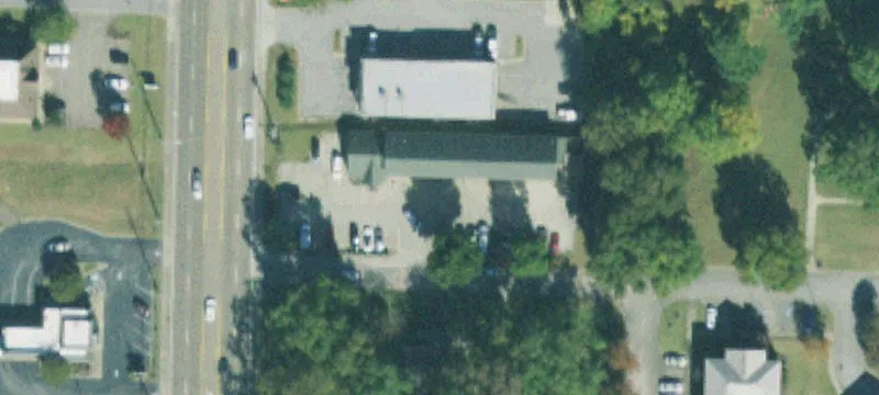 2700 Highland Ave
