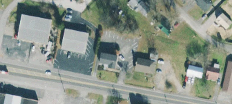 1033 College St