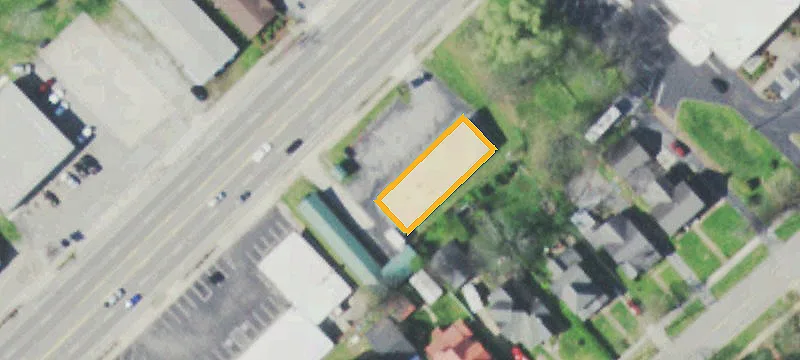 112 Gtwy Ave