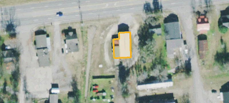 1302 Main St