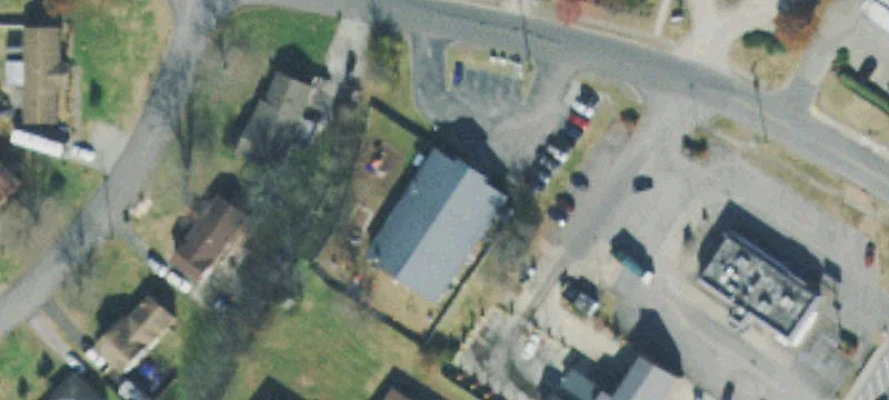 207 Iris Dr