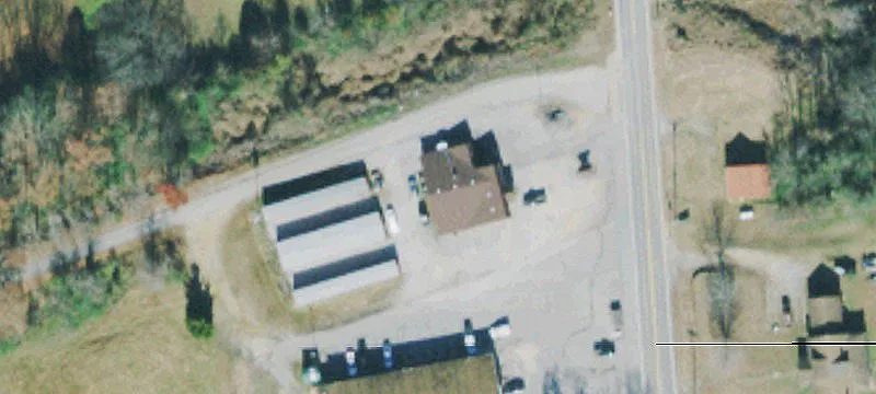 1990 Main St