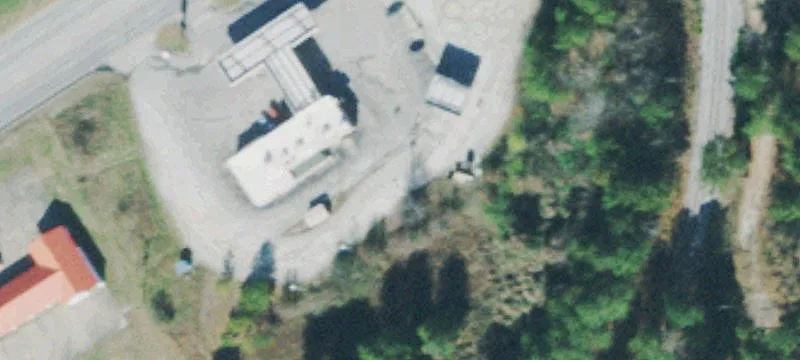 998 Broadway Ave