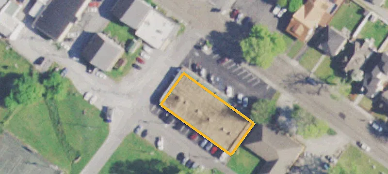 225 Main St