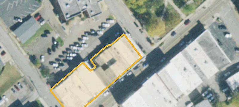 121 Main St