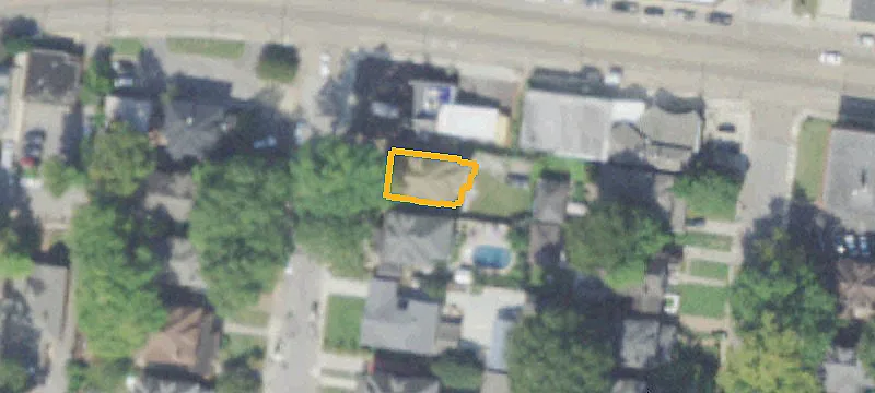 8 Evergreen St