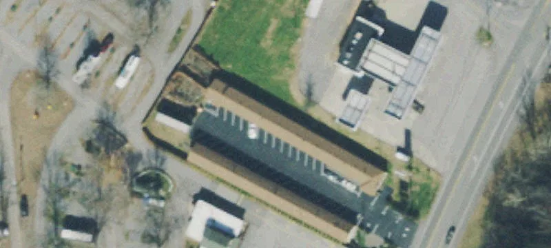 1204 Louisville Hwy