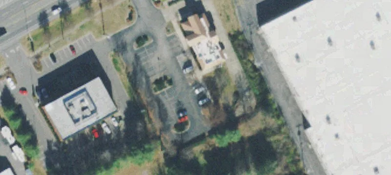 387 Main St