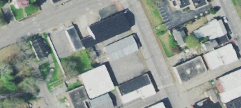 210 White St