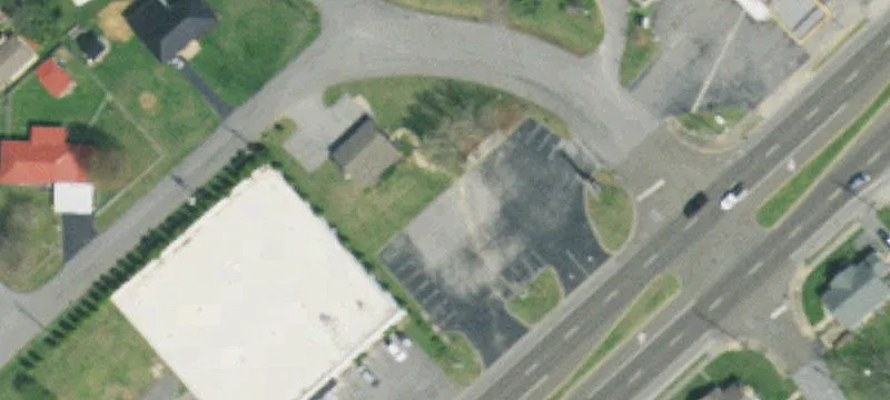1728 Volunteer Pkwy