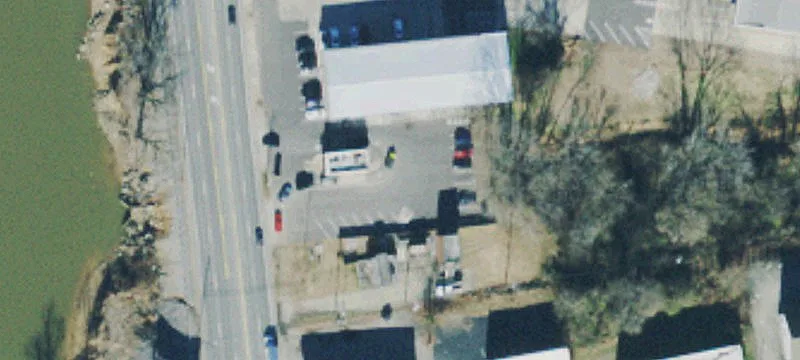 589 Riverside Dr