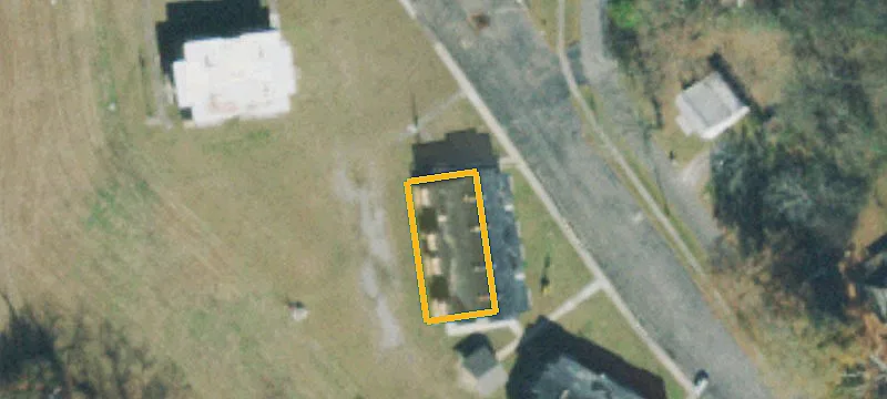 407 College St