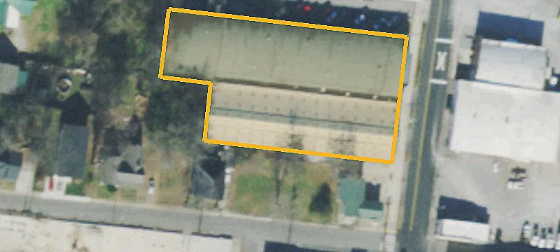1013 Main St