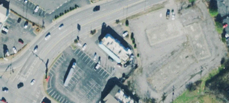889 Kraft St