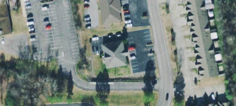 220 Hillcrest Dr