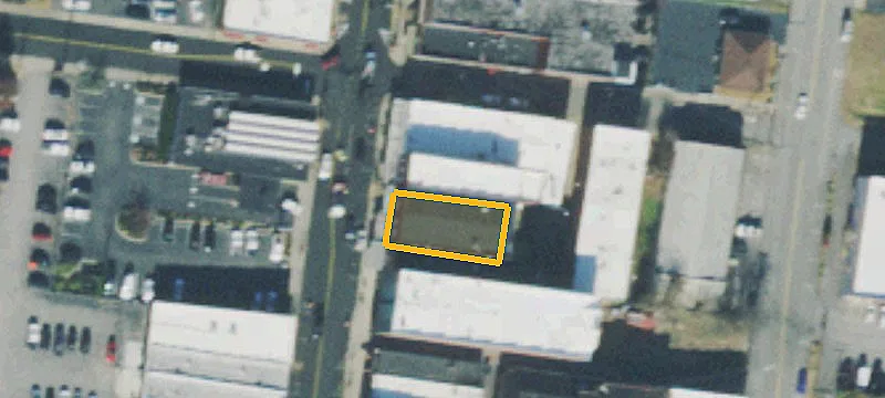 706 Main St