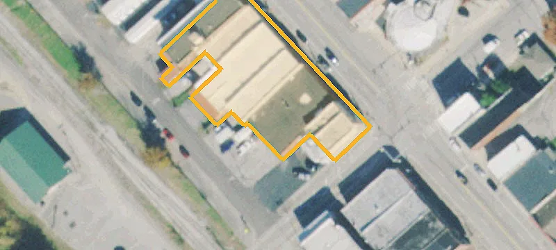 105 Commercial Ave