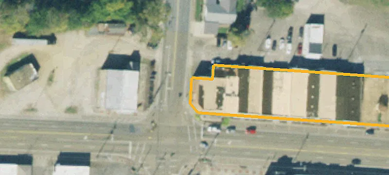 102 Maple St