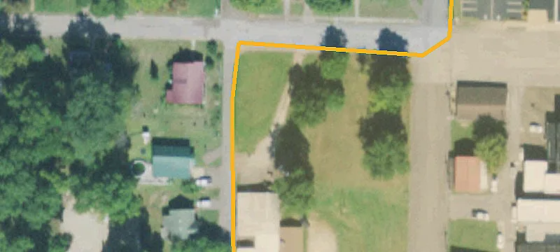221 Maple St