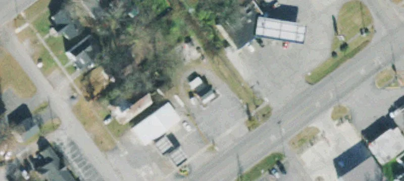 303 Lincoln St