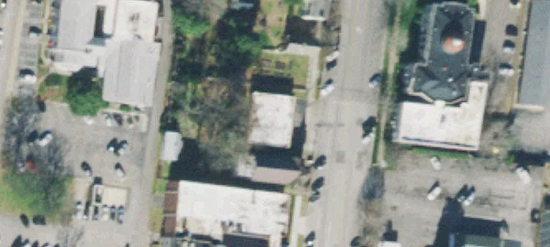 808 High St