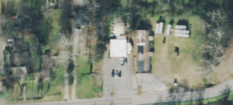 307 Riverside Dr