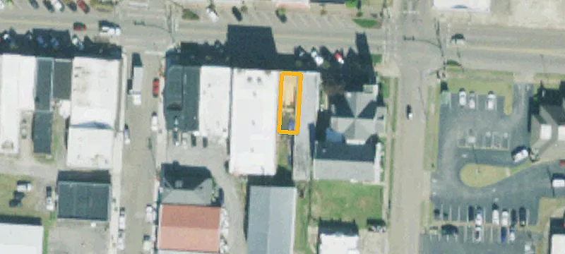 1412 Main St