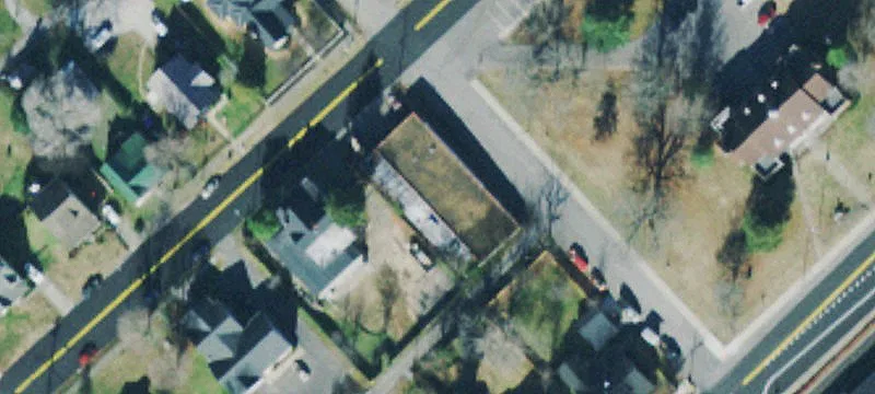 301 Main St