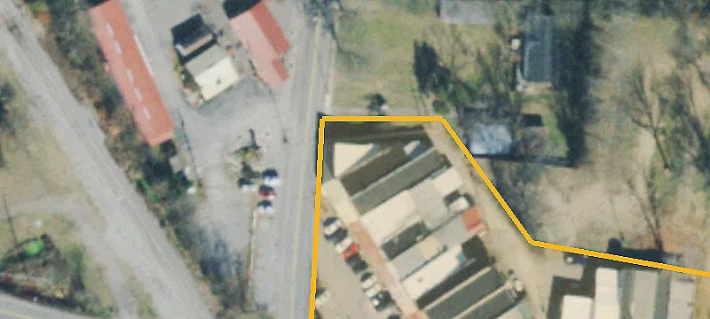 26 Railroad Sq E St