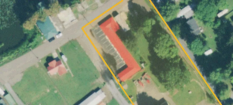 272 2nd Ave