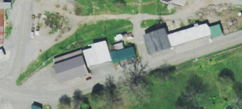 907 Veterans Memorial Dr