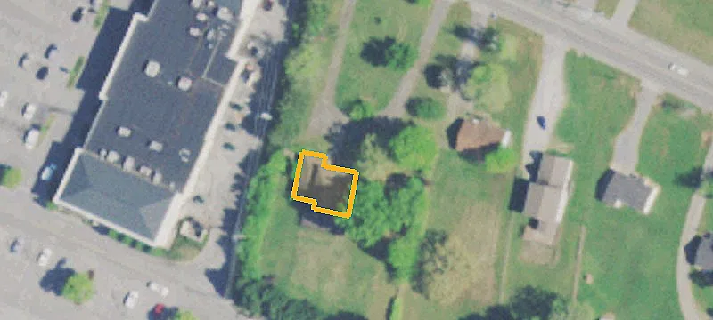 7418 Igou Gap Rd