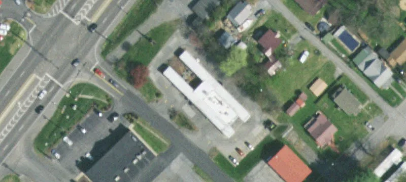 1015 Volunteer Pkwy