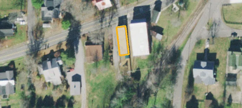 1648 Main St