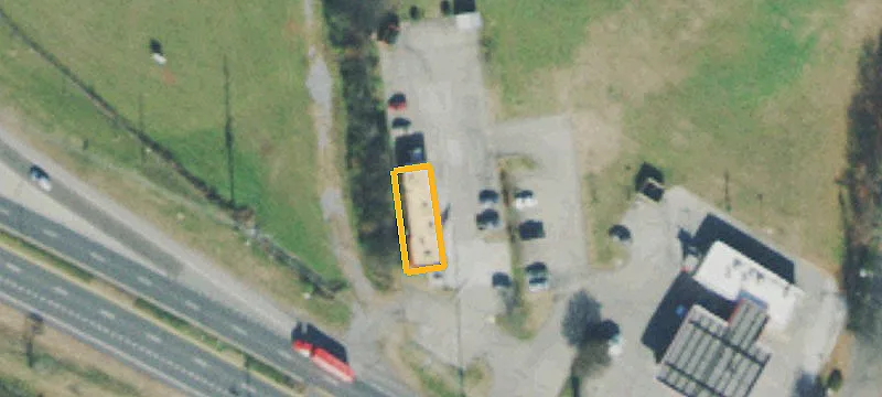 1090 Main St