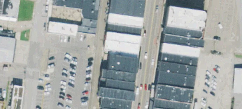 Lindell St